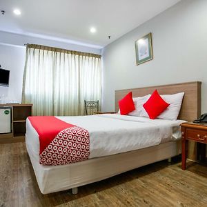 Standard Zimmer mit Kingsize-Bett